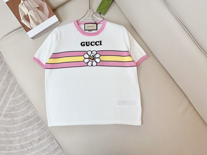 G*u*i hoodies